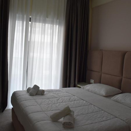 Hotel Vivas Дуррес Екстер'єр фото