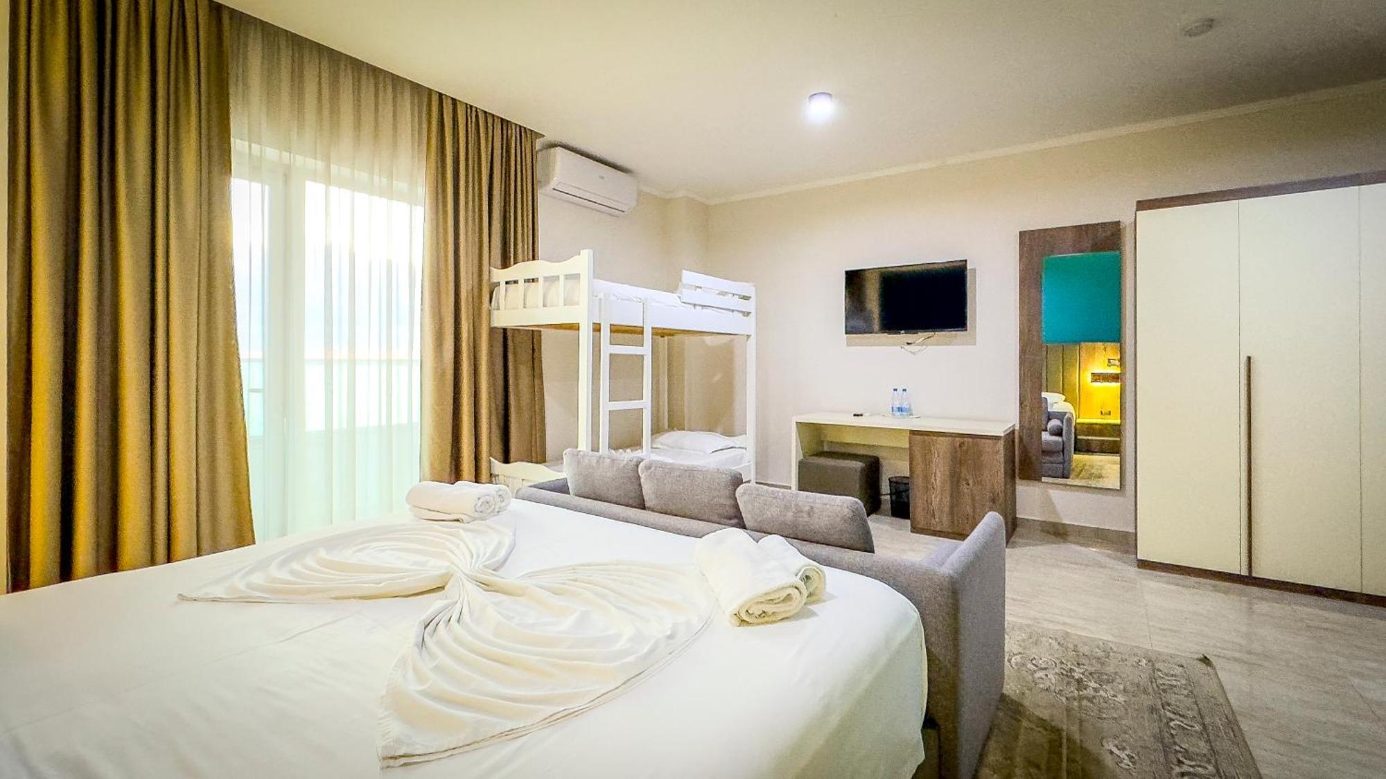 Hotel Vivas Дуррес Екстер'єр фото