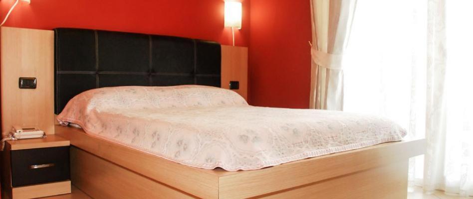 Hotel Vivas Дуррес Екстер'єр фото